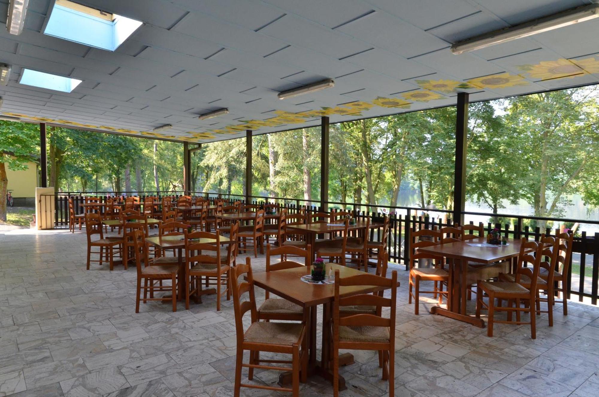 Resort Beach Nova Zivohost Krecovice ภายนอก รูปภาพ