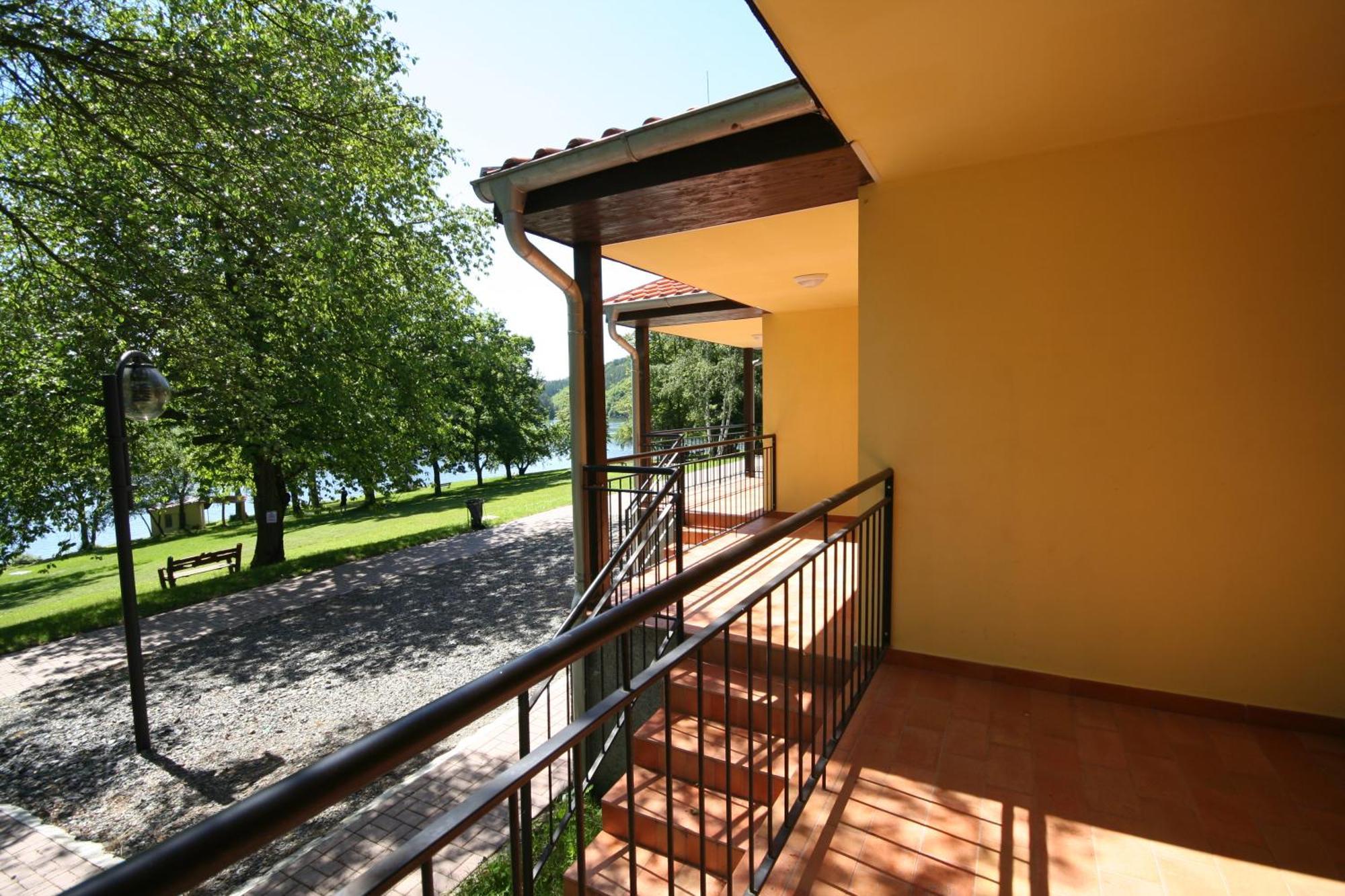 Resort Beach Nova Zivohost Krecovice ภายนอก รูปภาพ